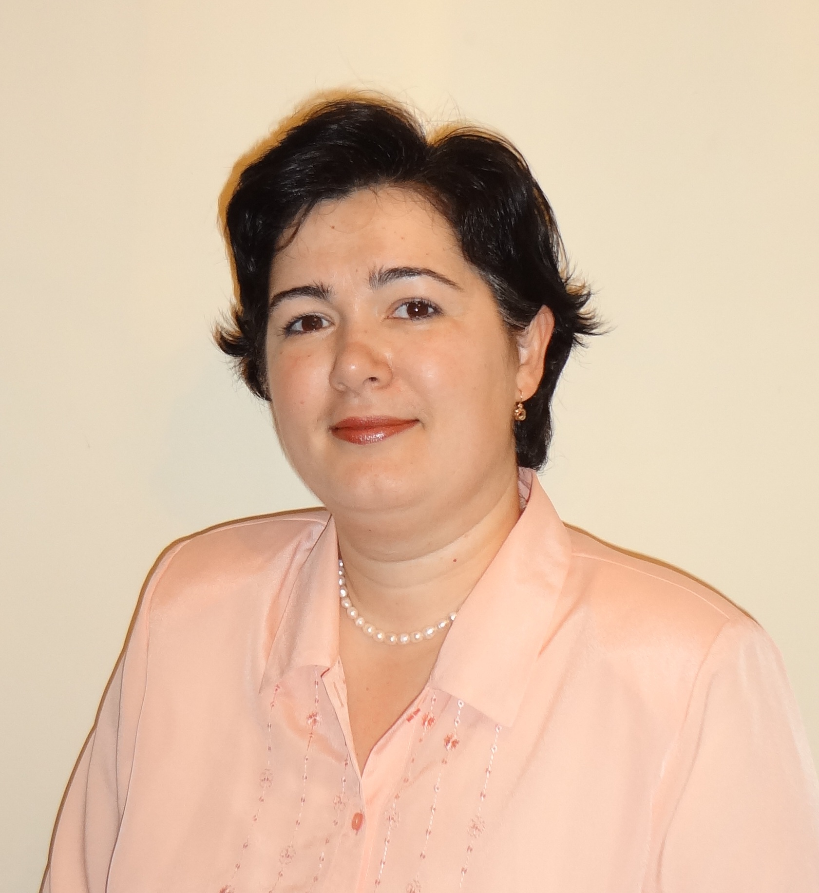 Dr. Christina Muntean Dr. Christina Muntean